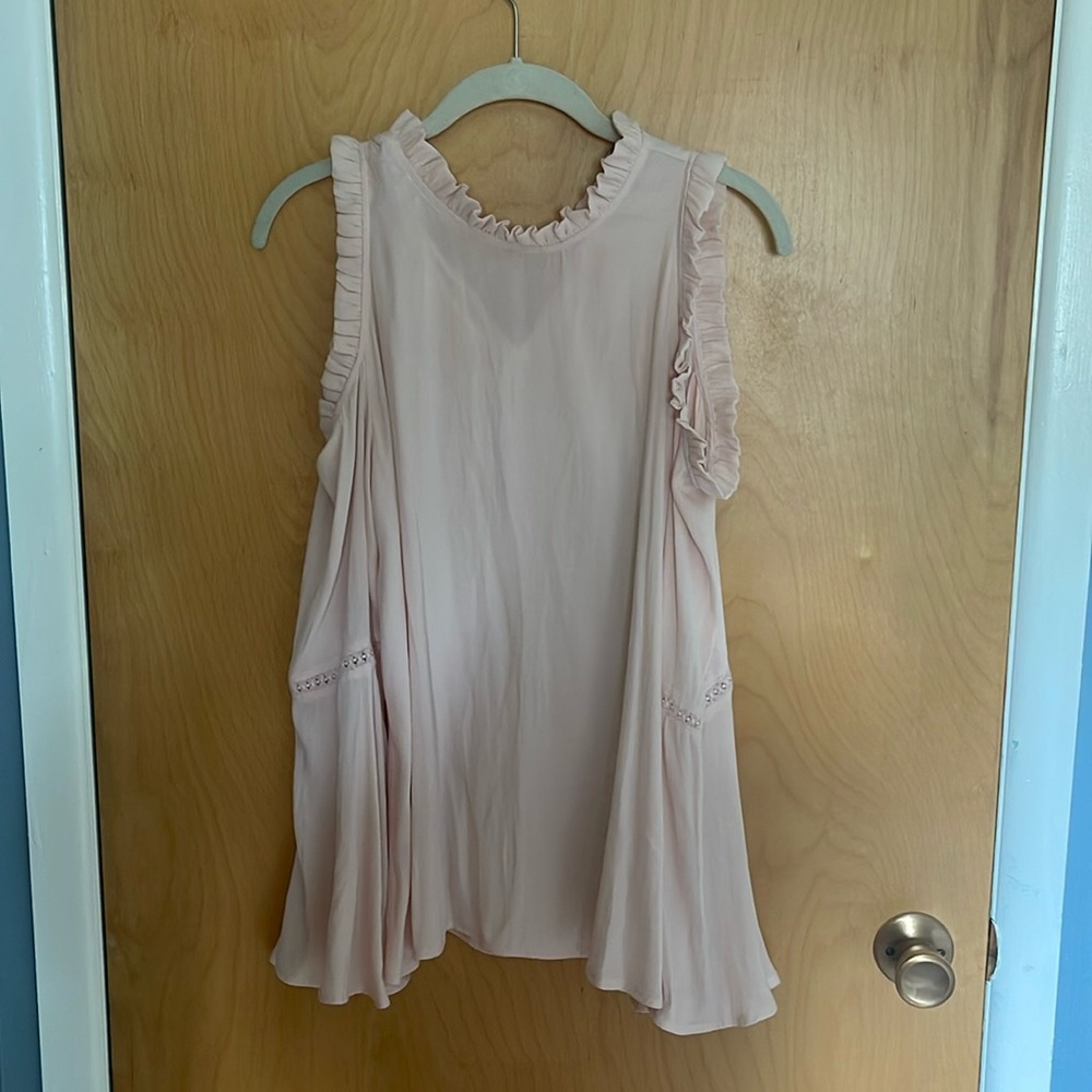 Chelsea28 Blouse light pink/peach cold shoulder with flared sleeve. Size small